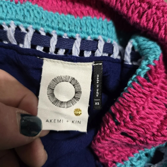 Sleeveless Navy Midi Dress with Pink Accents - Picture 9 of 10